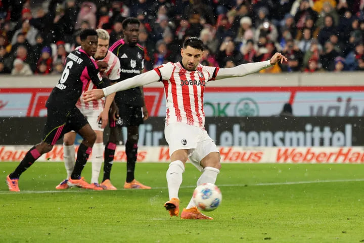 SC Freiburg vs Hamburger SV (21:30 – 10/01) | Xem lại trận đấu